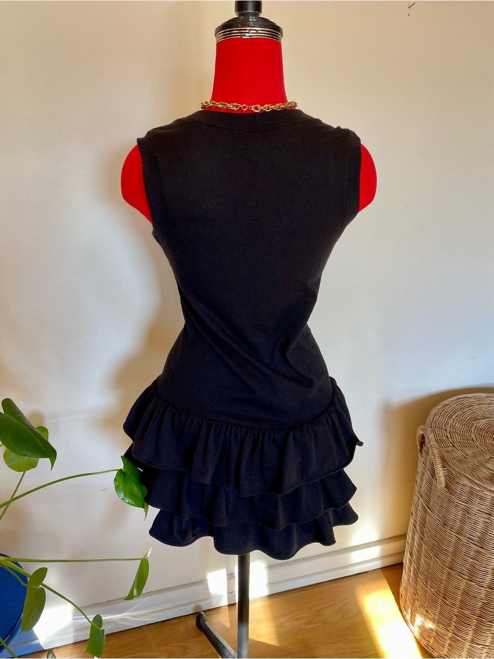 90s Black Ruffle Dress - Picture 2 of 7
